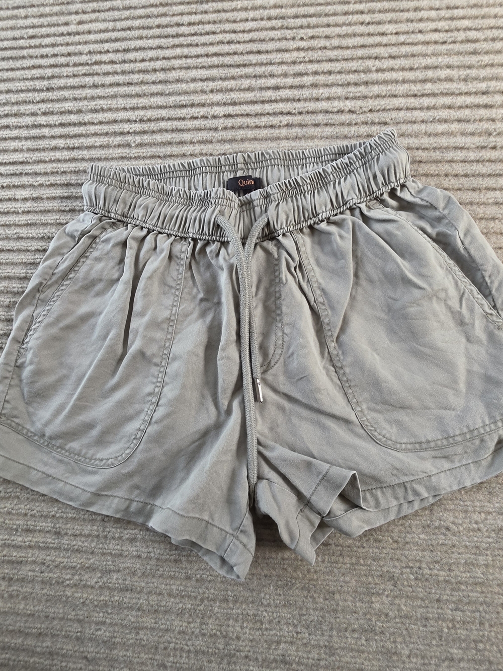 Quince Women's Vintage Wash Tencel Utility Shorts Small Olive